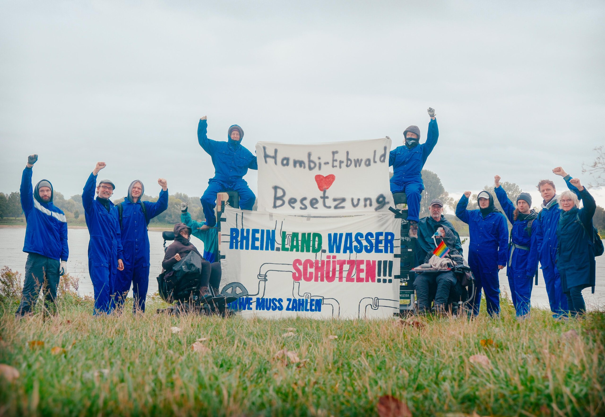 Proteste gegen bevorstehende Rodungsarbeiten entlang der Trasse der Rheinwassertransportleitung